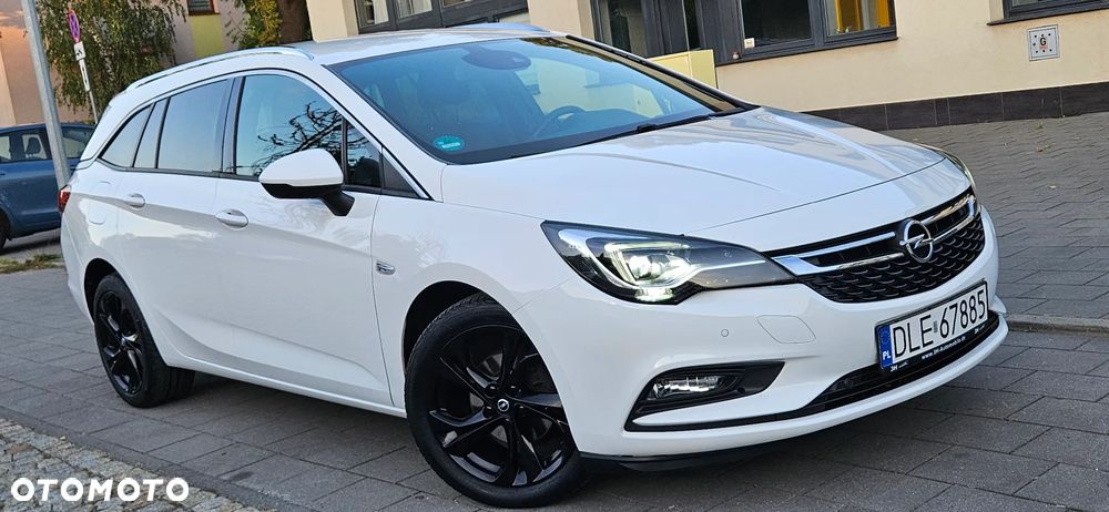 Opel Astra 1.6 D Start/Stop Dynamic - 26