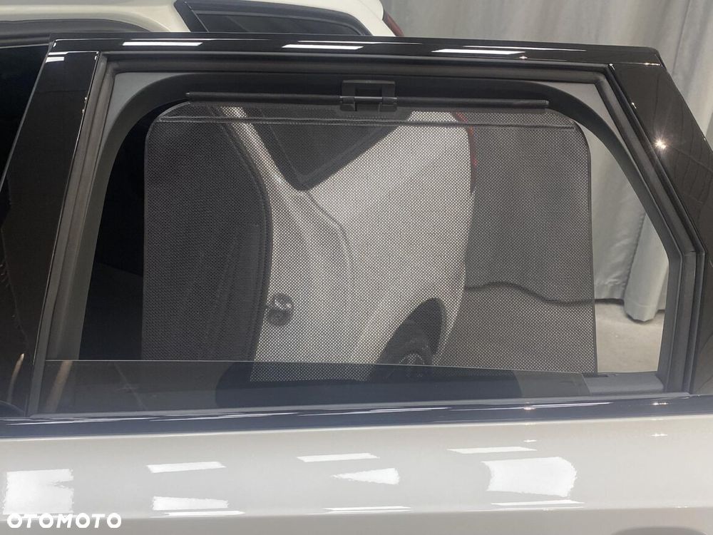 Volvo V90 Cross Country - 25