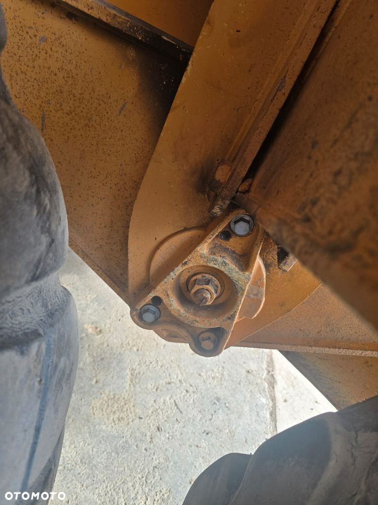Volvo A25D - 12