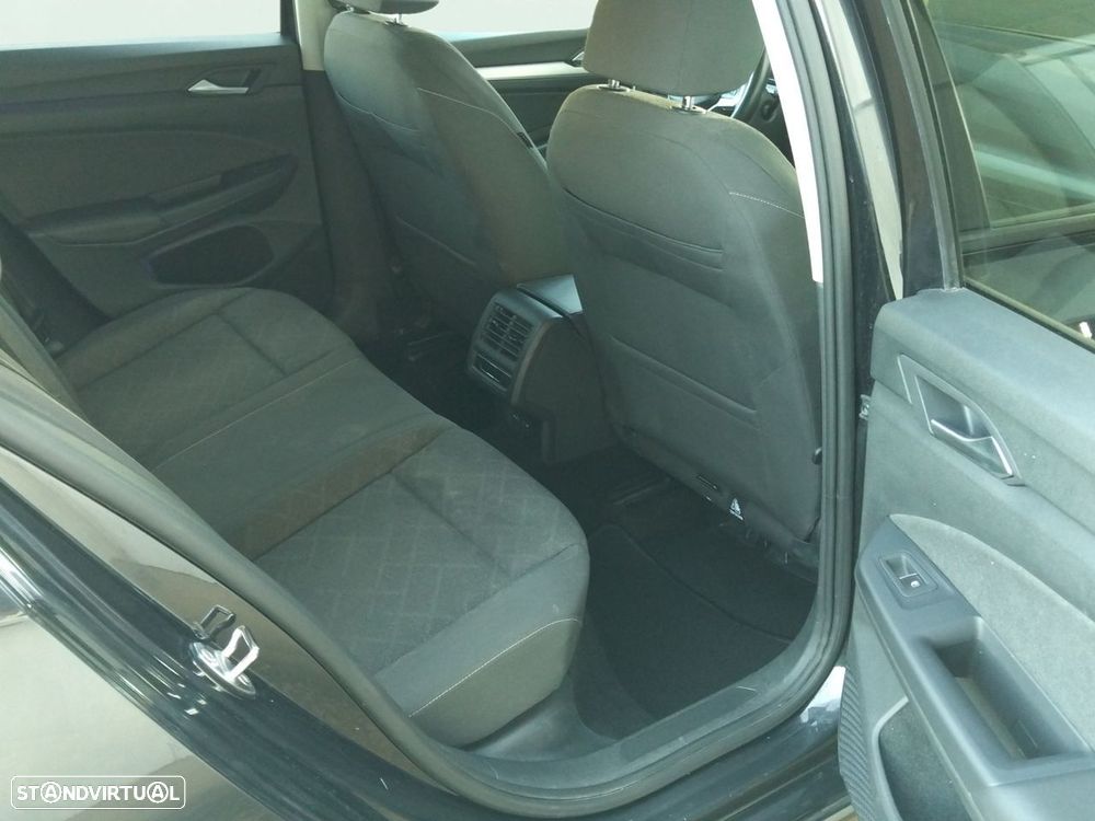 VW Golf 1.0 TSI Life - 17