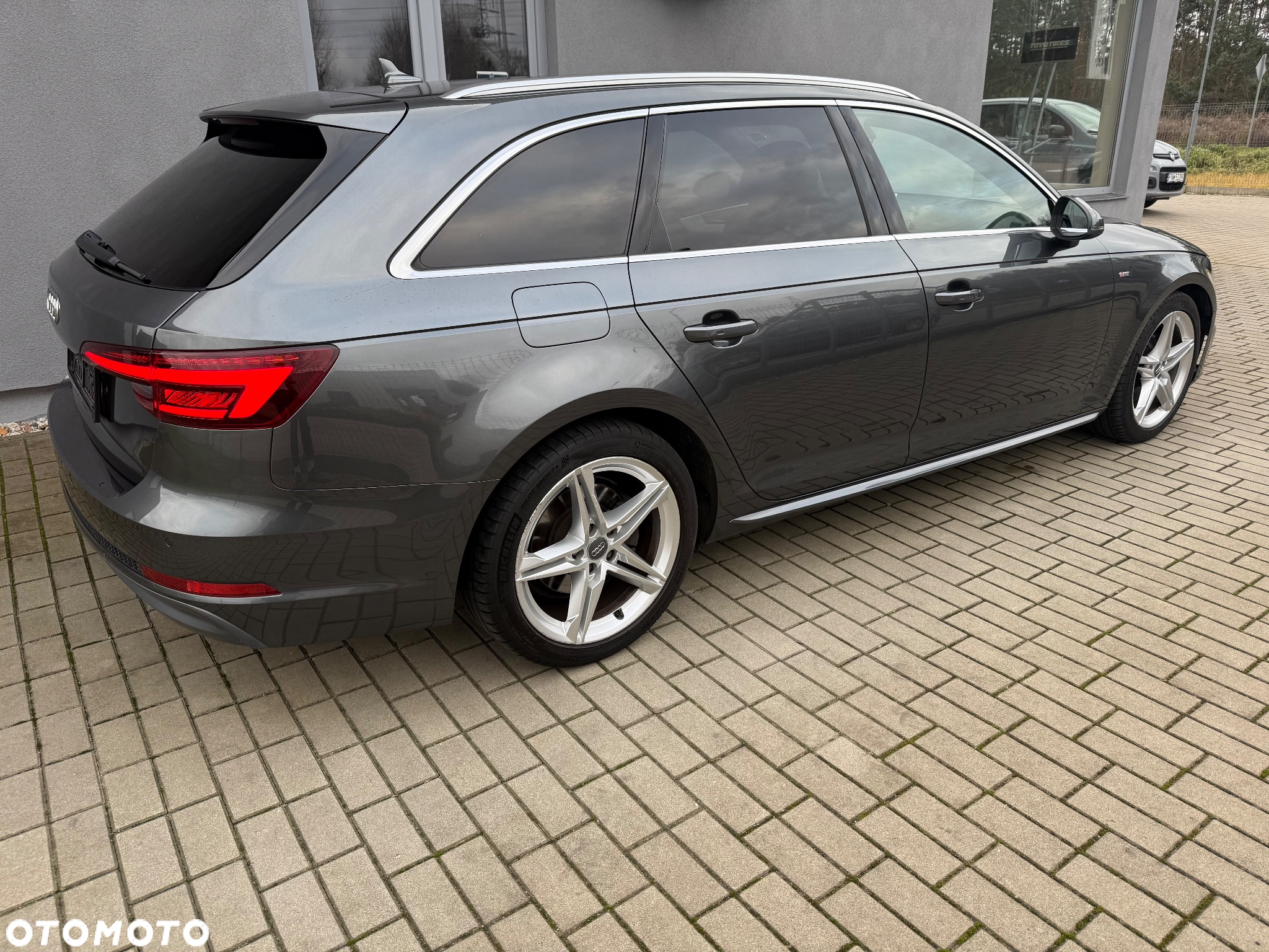Audi A4 2.0 TDI Design S tronic - 5