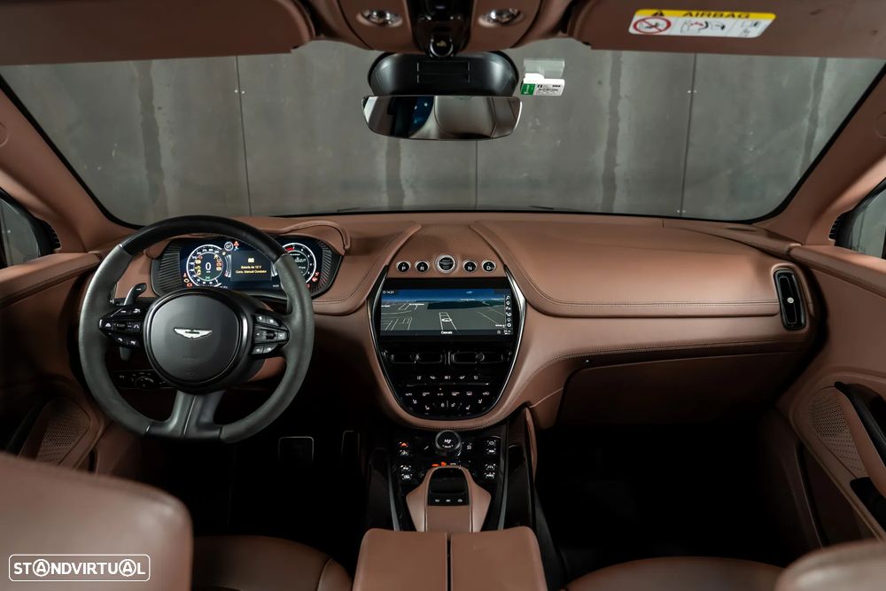 Aston Martin DBX 707 - 10