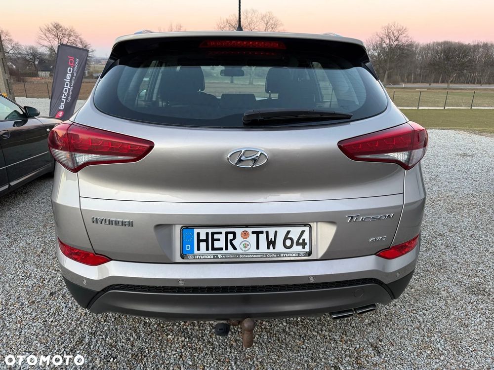 Hyundai Tucson 2.0 CRDI 4WD Style - 6