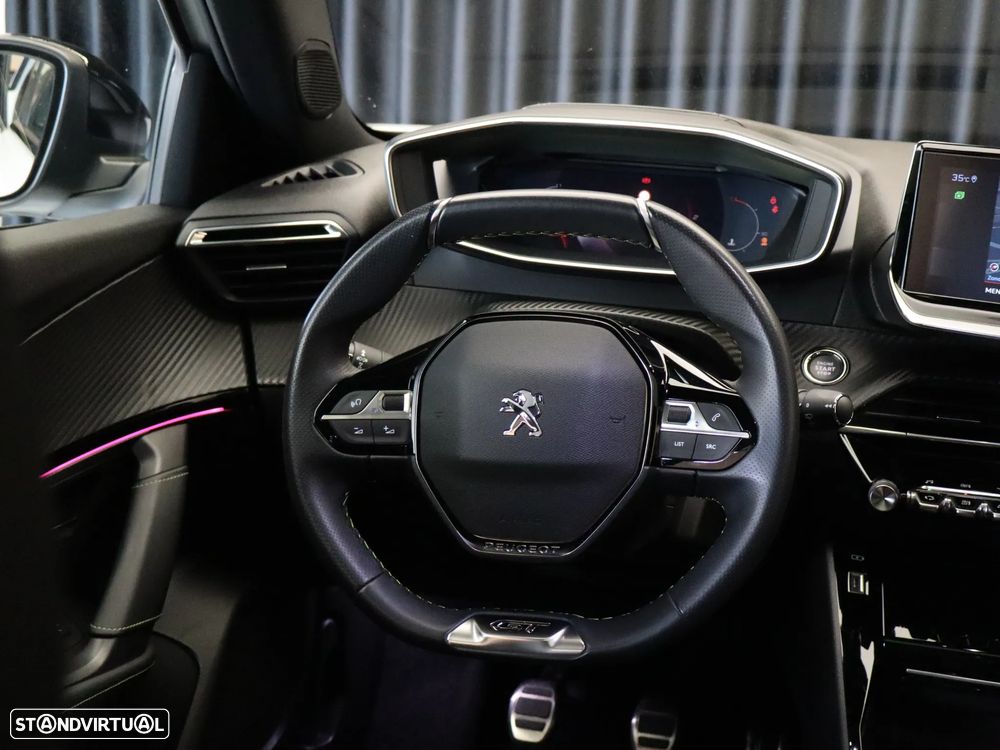 Peugeot 2008 1.2 PureTech GT - 16
