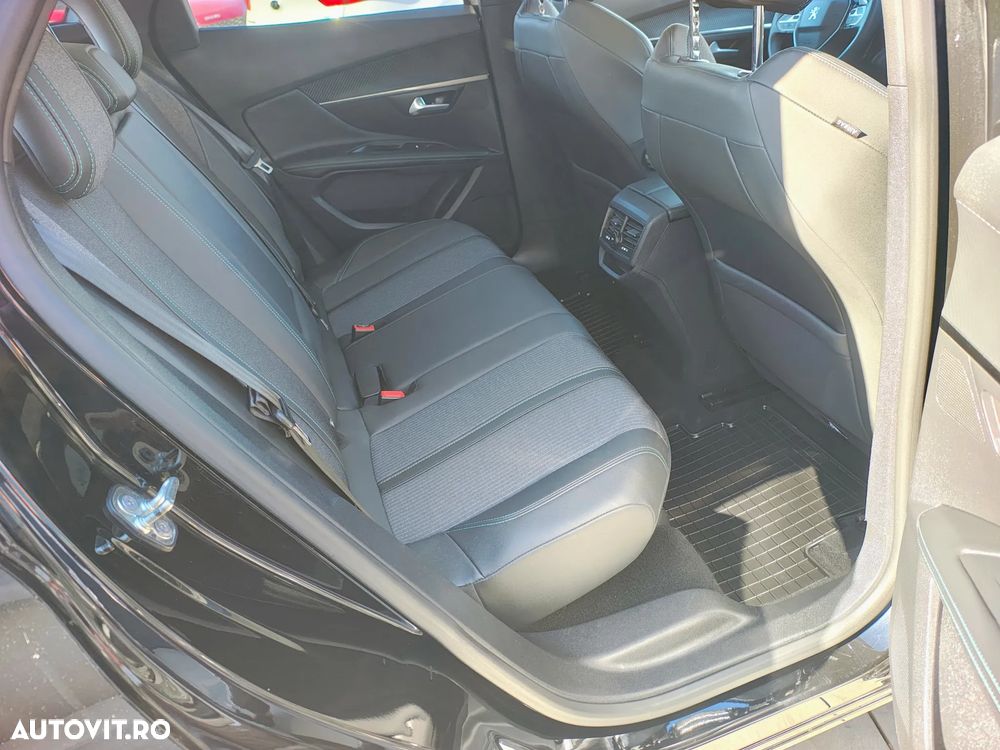 Peugeot 3008 PureTech 130 Stop & Start EAT6 Allure - 16