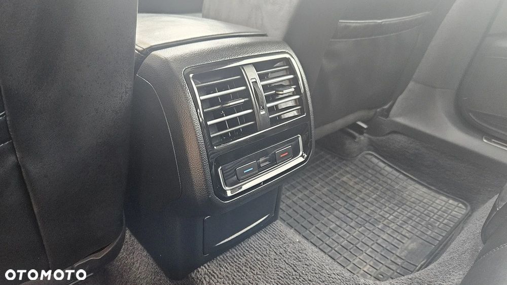 Volkswagen Passat 2.0 TDI Bi-Turbo BMT 4Mot Highline DSG - 15