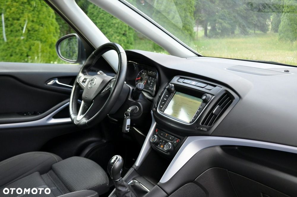 Opel Zafira - 18