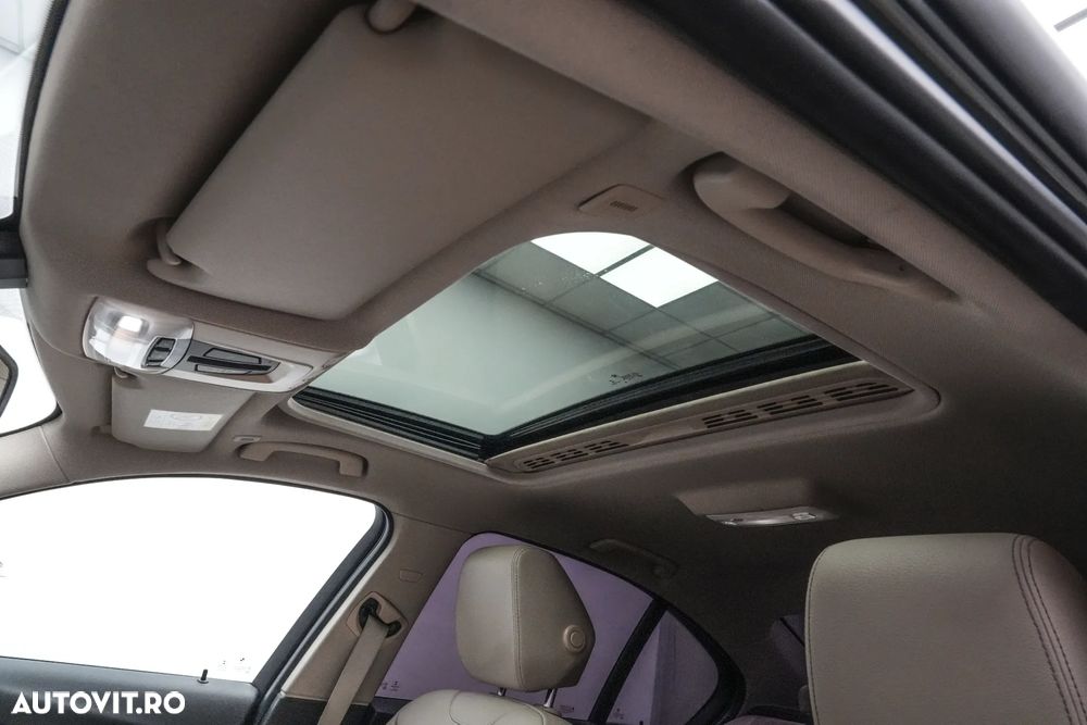 BMW Seria 3 330e iPerformance AT Luxury Line Purity - 8