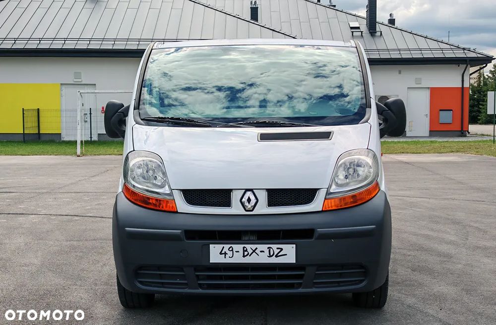Renault Trafic - 2
