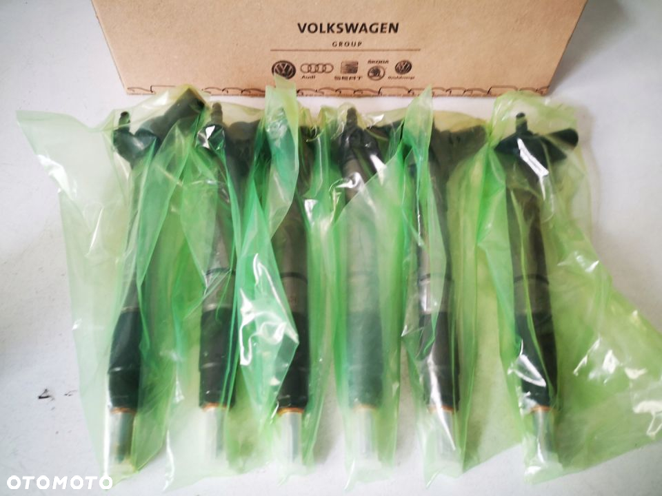 WTRYSKIWACZ AUDI A6 C6 A4 B7 2.7 TDI V6 - 4