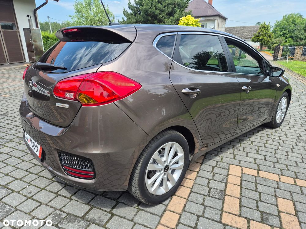Kia Ceed 1.4 CVVT Dream-Team Edition - 7