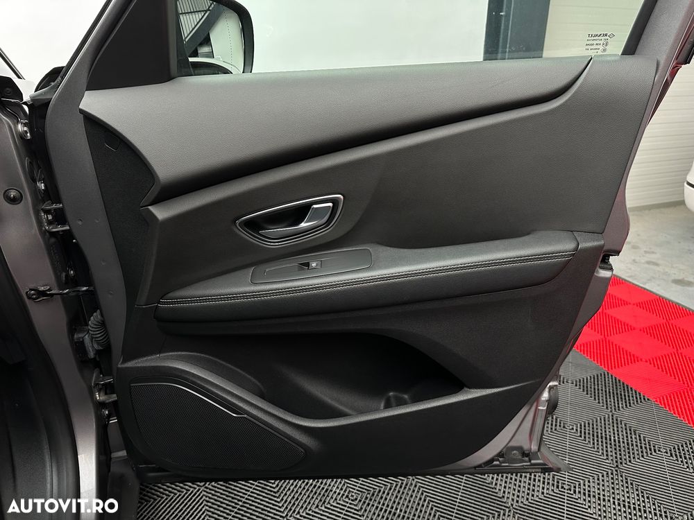 Renault Scenic BLUE dCi 120 EDC BUSINESS EDITION - 27