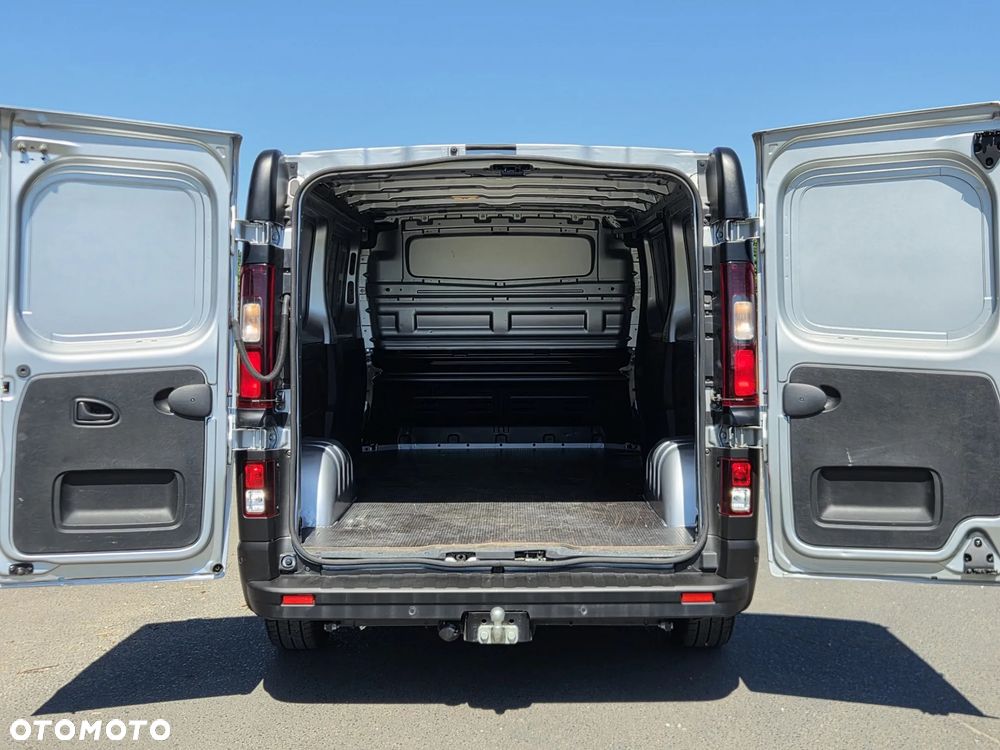 Renault TRAFIC - 9