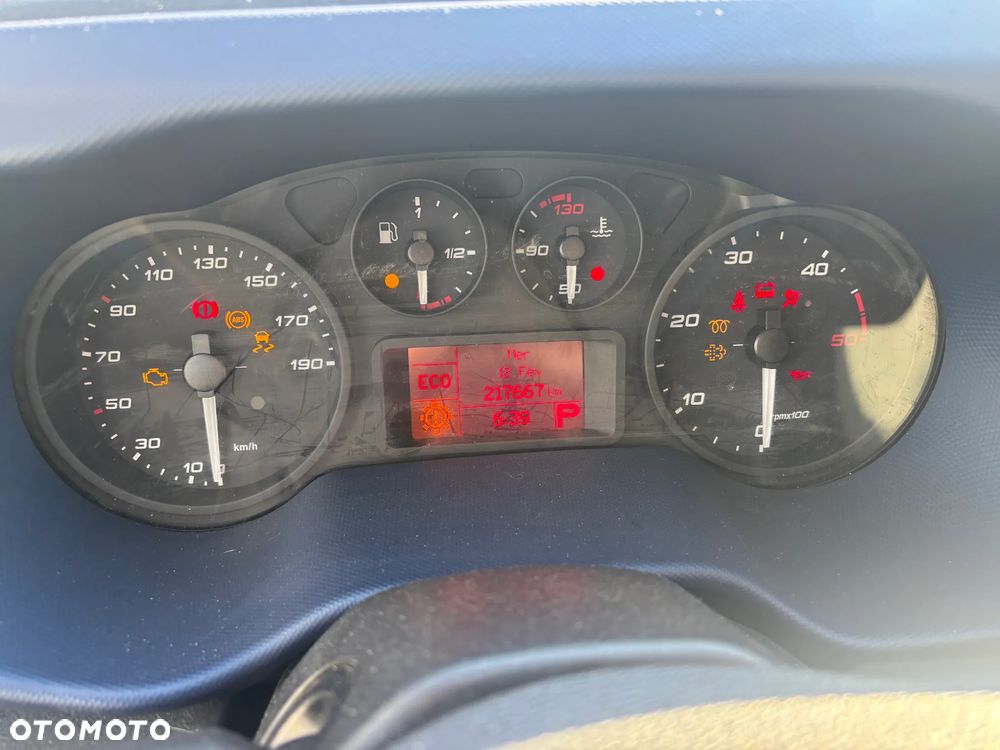 Iveco IVECO DAILY 35C14,,35C15,,35C16..35C13 KONTENER IZOTERMA CHLODNIA PODWOZIE DO ZABUDOWY KIPER KILKANASCIE SZTUK - 11