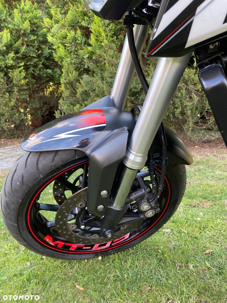 Yamaha MT - 3