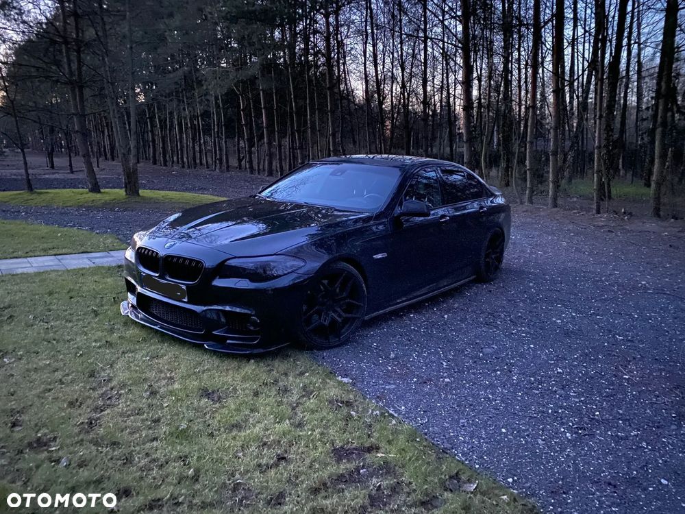 BMW Seria 5 550i - 2