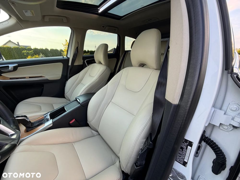 Volvo XC 60 - 13