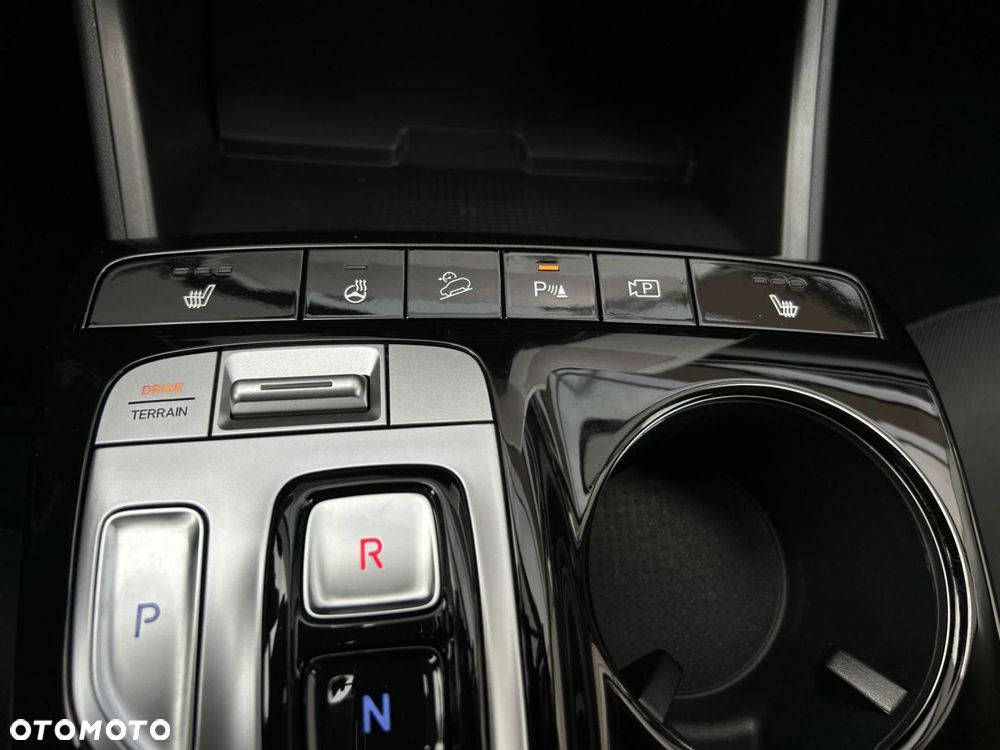 Hyundai Tucson 1.6 T-GDi HEV Executive 4WD - 28