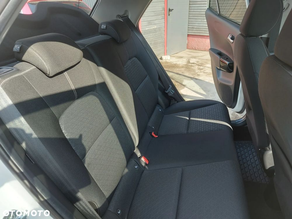 Kia Picanto 1.0 Dream-Team Edition - 29