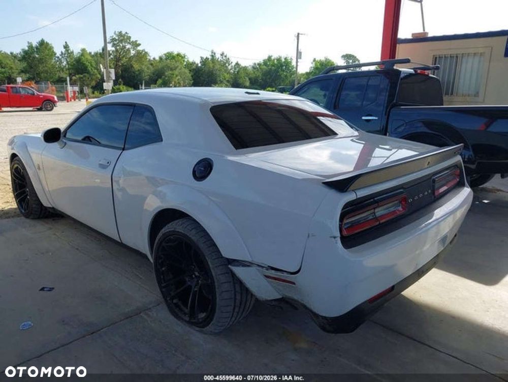 Dodge Challenger - 3