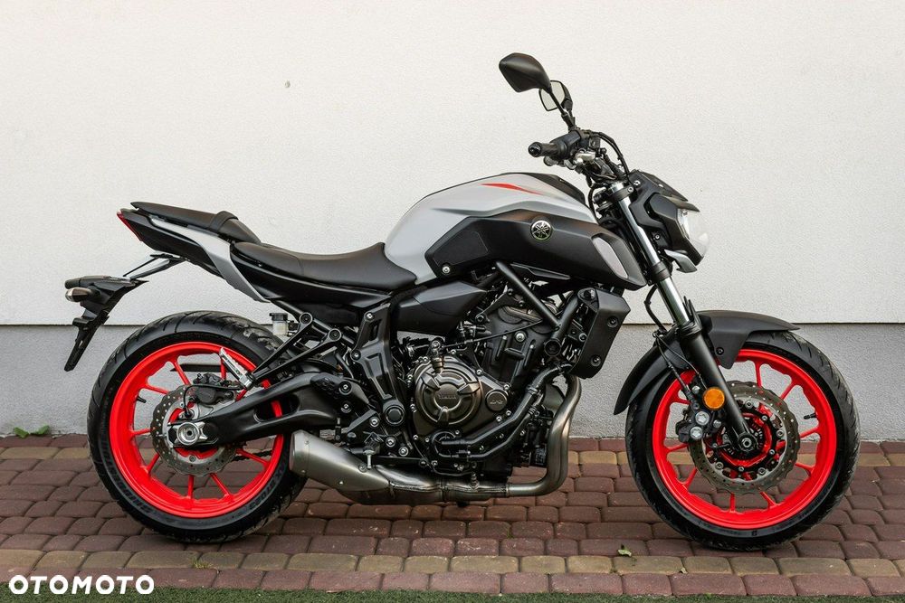 Yamaha MT - 3