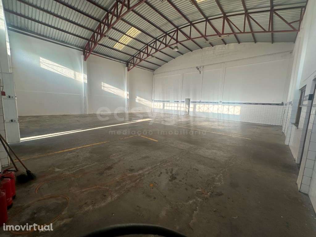 Armazém Com 627m² em Tornada Caldas da Rainha - Grande imagem: 2/15