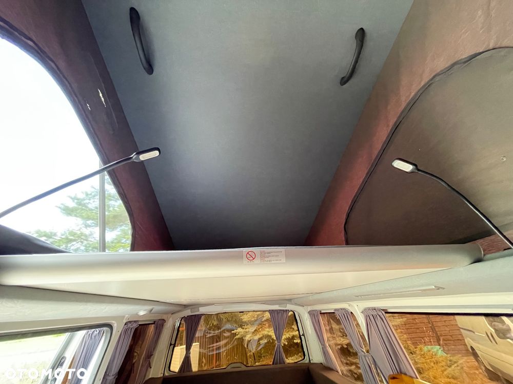 Volkswagen Westfalia California - 13