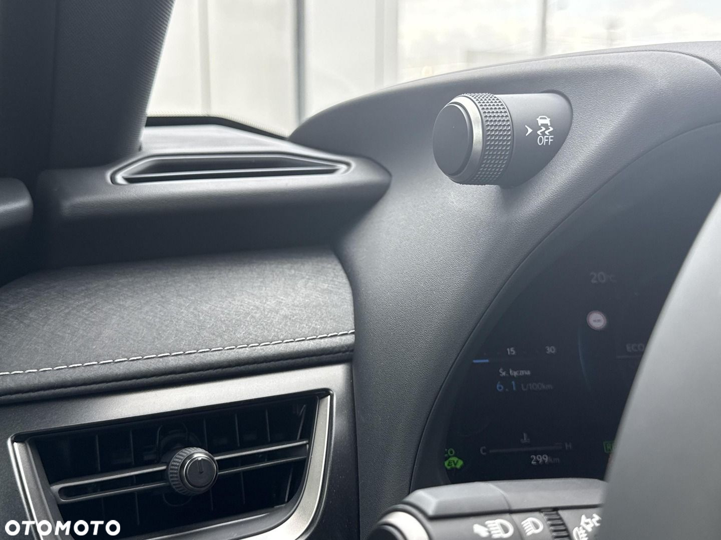Lexus UX - 20