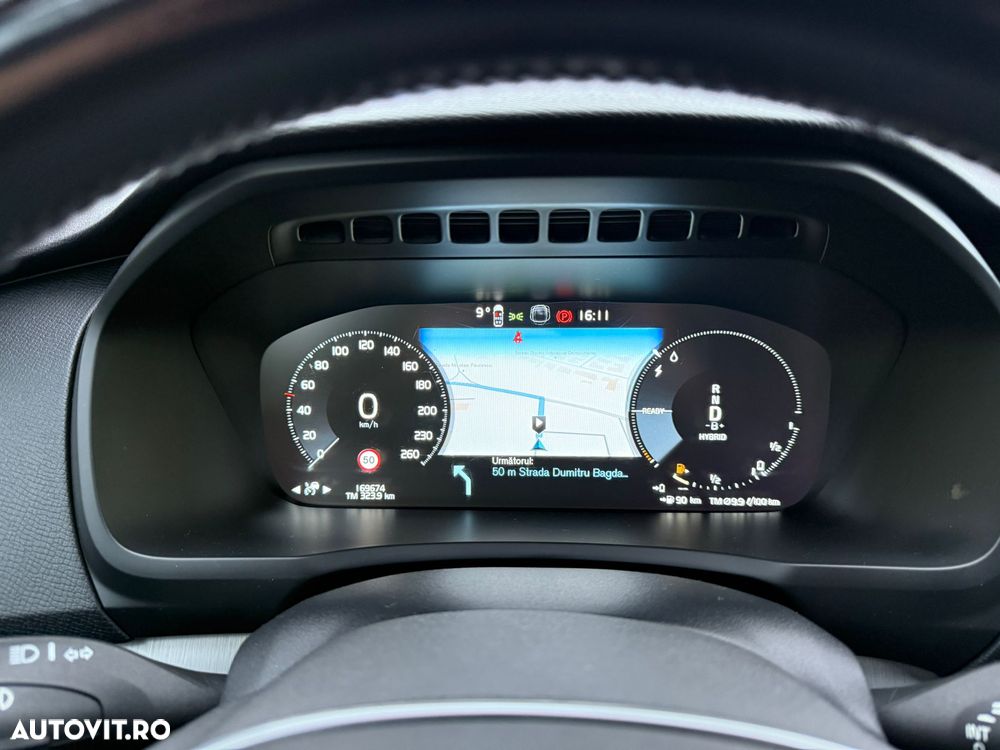 Volvo XC 90 - 22