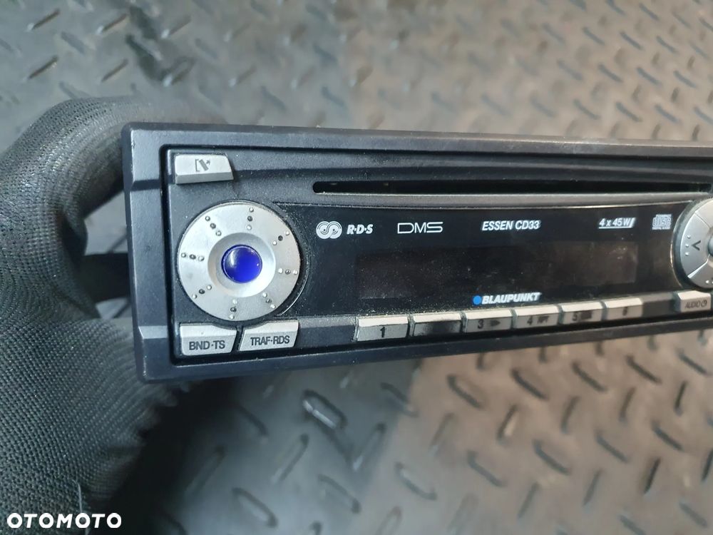 RADIOODTWARZACZ SAMOCHODOWY 1-DIN BLAUPUNKT ESSEN CD33 4X45W RDS CD X-BASS - 2