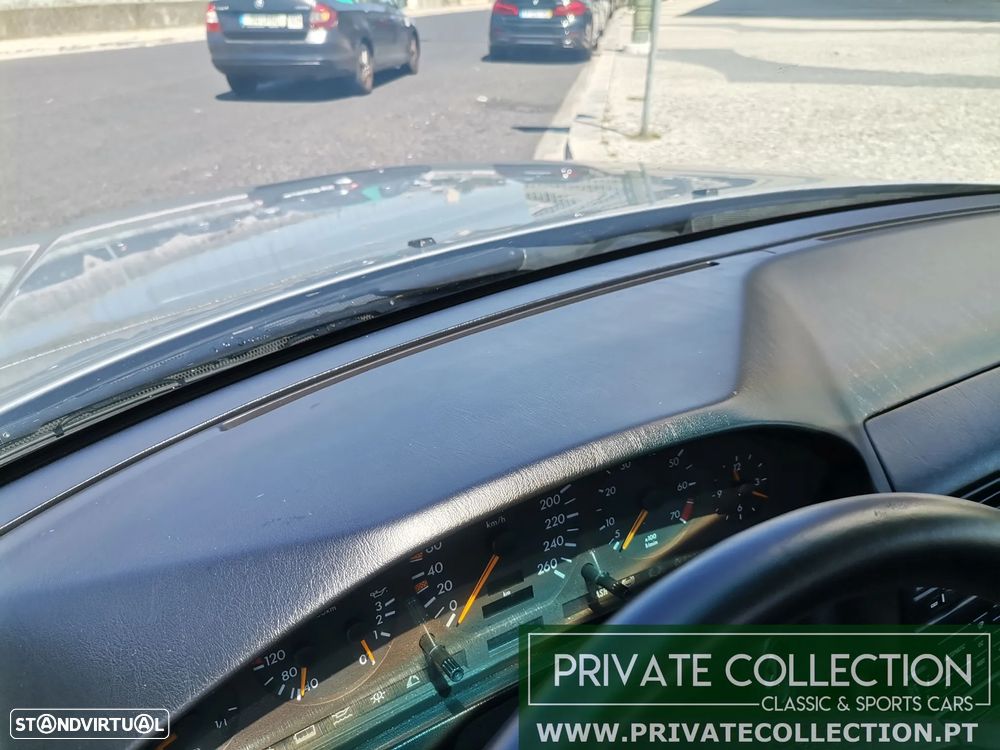 Mercedes-Benz SL 320 Standard - 26