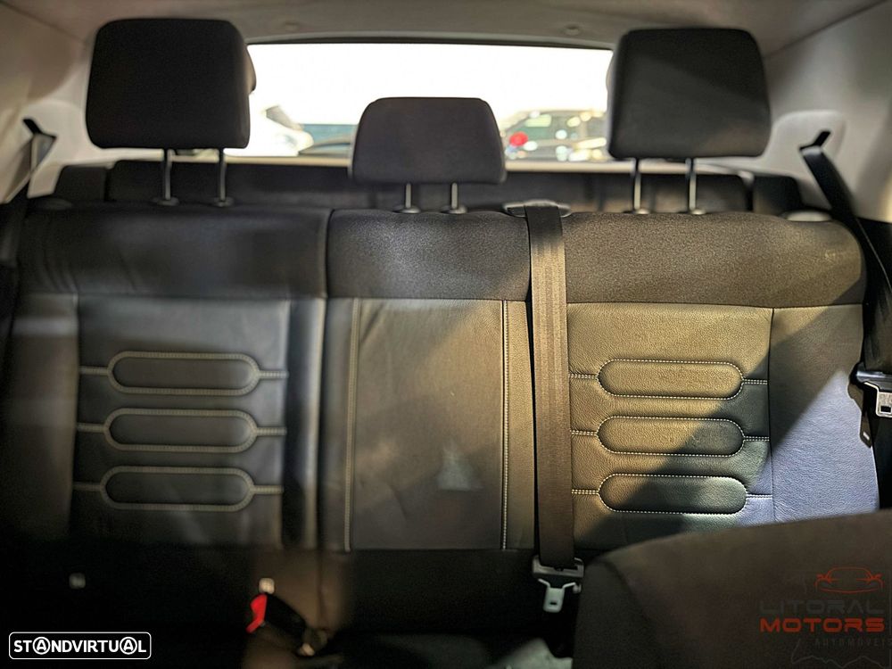 Citroën C4 Cactus 1.2 PureTech Shine EAT6 - 35