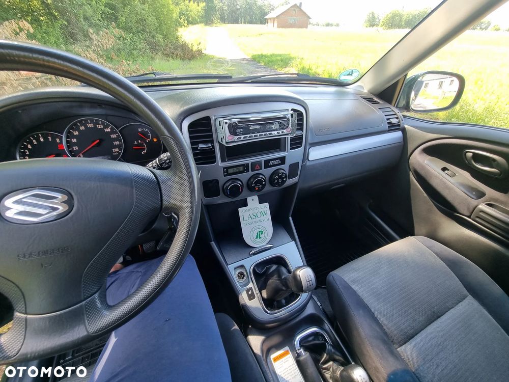 Suzuki Grand Vitara 1.6 Club - 17