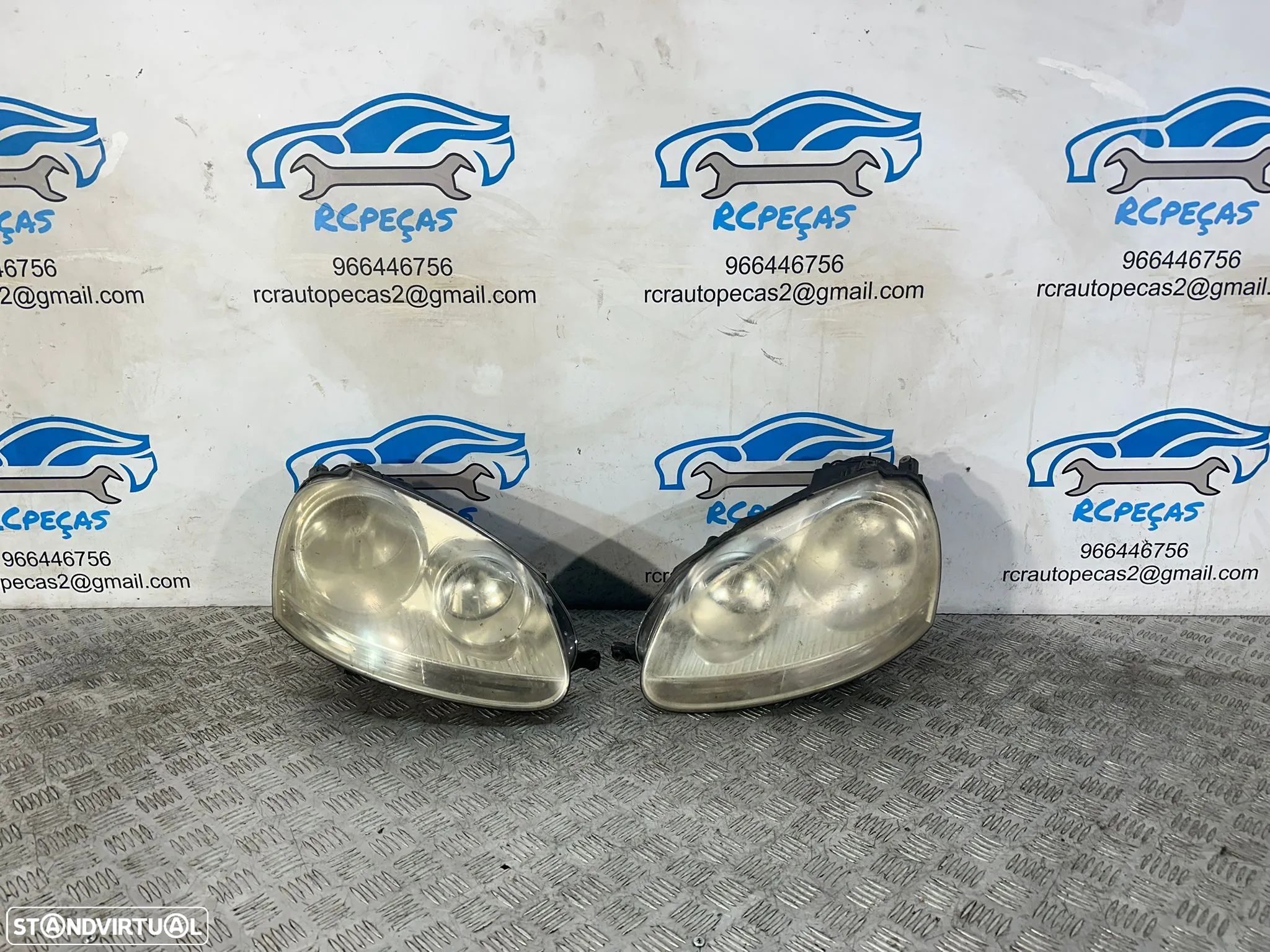 Conjunto Farois Oticas Originais VW Volkswagen Golf 5 MK5 1K Direita 1K6941006 Esquerda 1K6941005 2003 - 2008 - 1