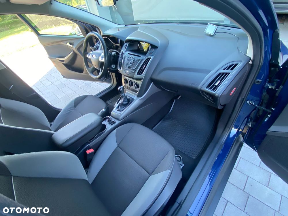Ford Focus 1.6 Trend - 11