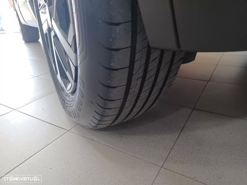 Peugeot e-2008 54 kWh Active - 38
