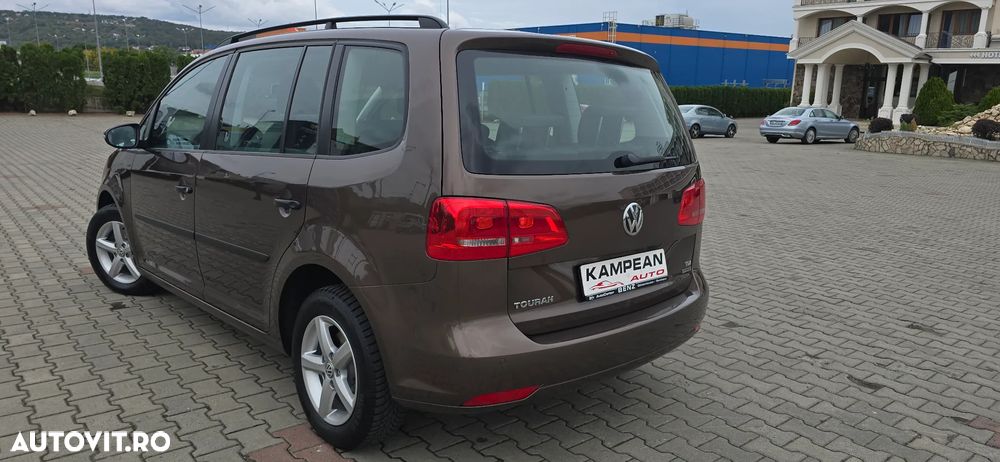 Volkswagen Touran 1.6 TDI SCR BlueMotion Technology Comfortline - 4