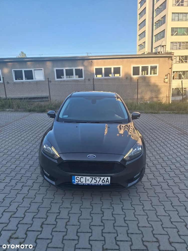 Ford Focus 1.5 EcoBoost Titanium ASS - 4