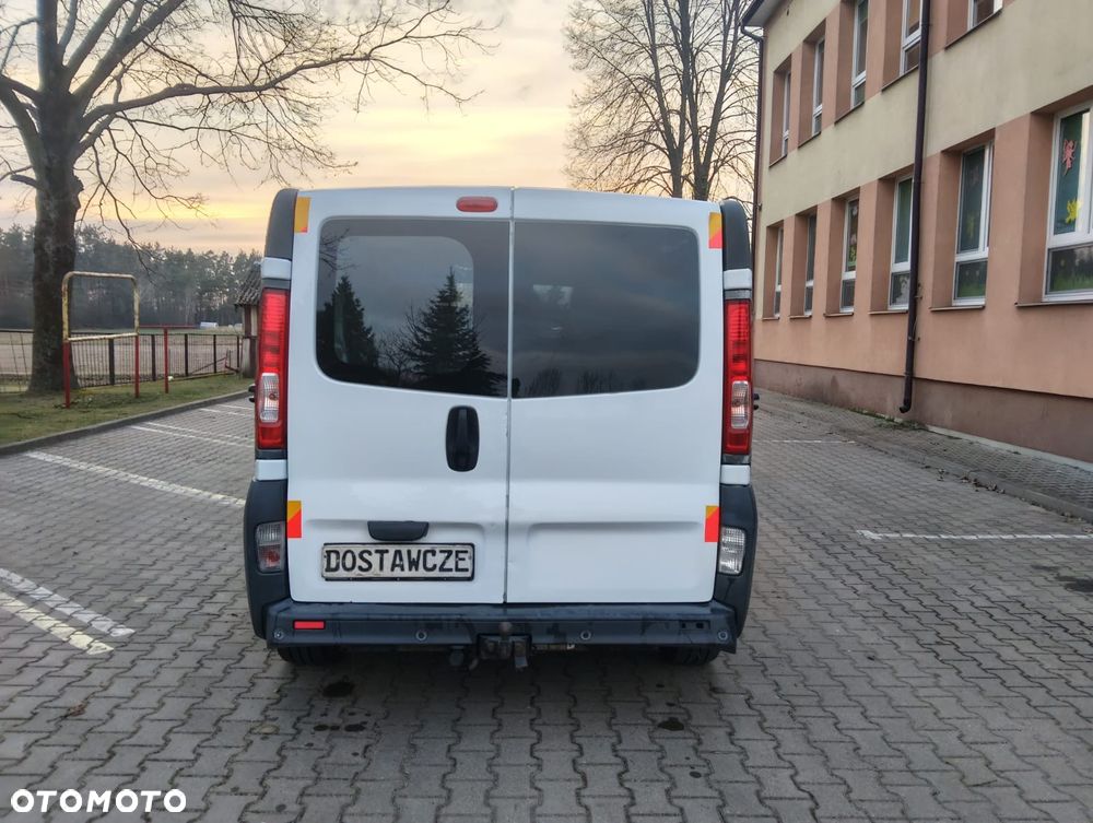 Opel Vivaro - 5