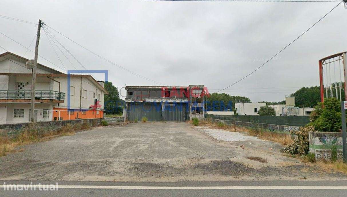 ARMAZÉM - FIÃES - S M FEIRA
