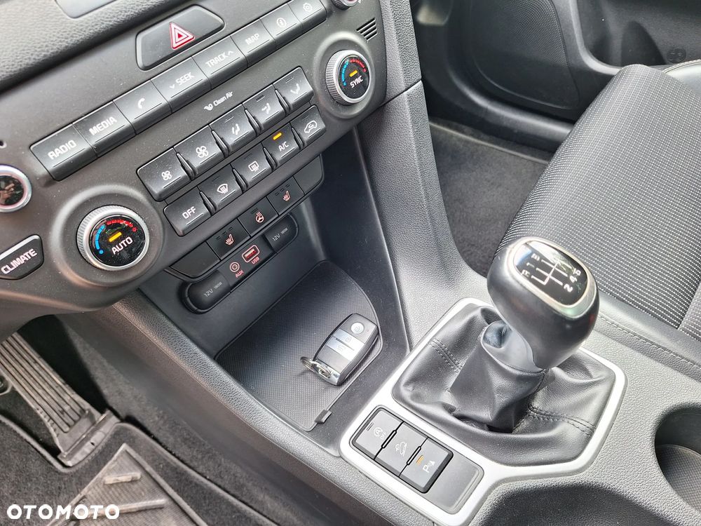 Kia Sportage - 16