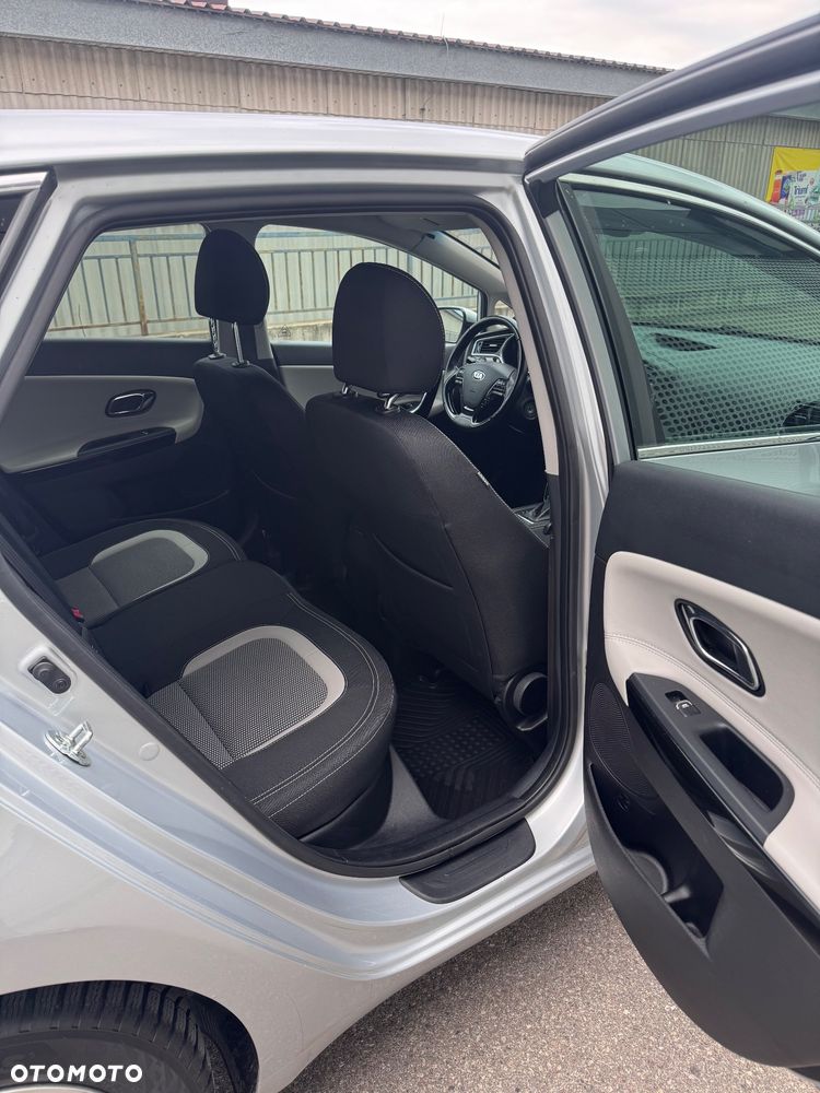 Kia Ceed 1.6 GDI DCT Platinum Edition - 16