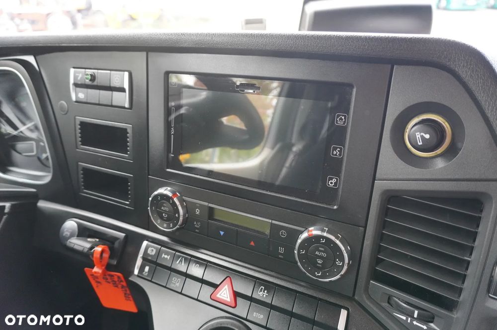 Mercedes-Benz Actros 1840 / NOWA ocynkowana laweta 9,2 m / kab. sypialna - 24