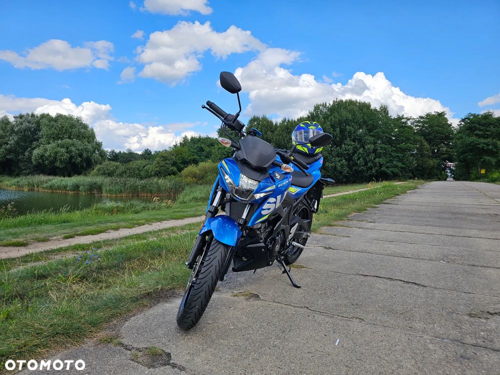 Suzuki GSX - 9
