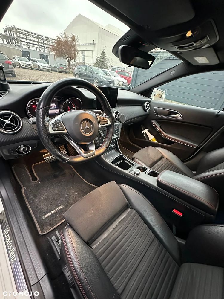 Mercedes-Benz Klasa A 220 4-Matic AMG Line - 8