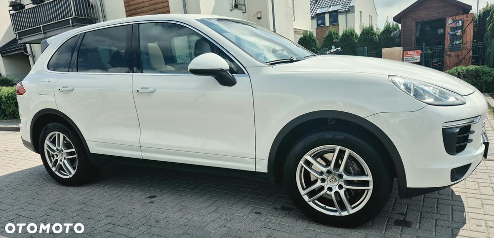 Porsche Cayenne Standard - 9