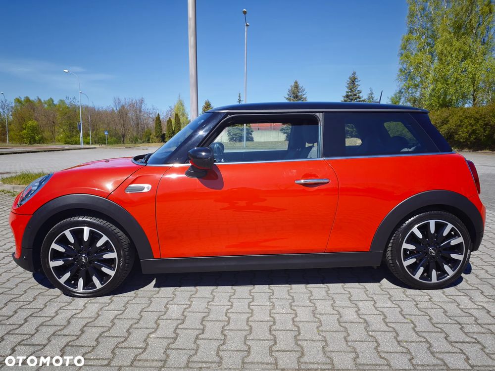 MINI Cooper Essential Trim - 7