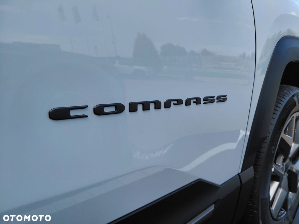 Jeep Compass - 39