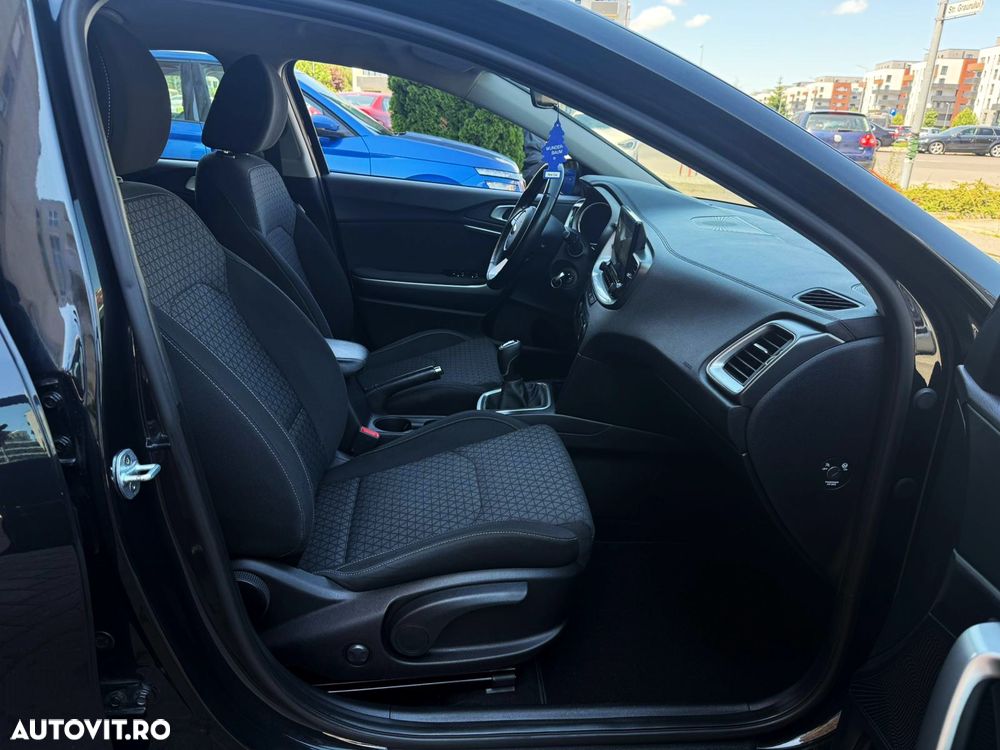 KIA Ceed 2020 — imagine 19