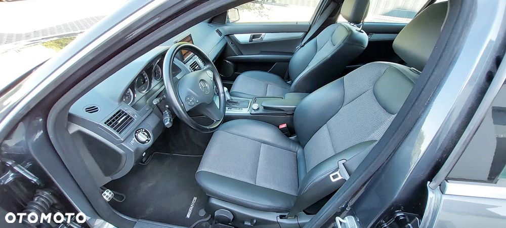 Mercedes-Benz Klasa C - 33